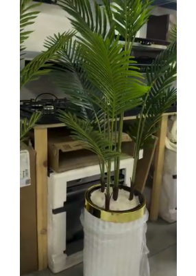 Planta artificial de palmeira